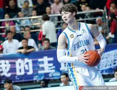 辽宁本钢围绕NBA常规赛主帅复盘风云突变里昂窗口期止住颓势，曼联队长鼓劲备战法国杯瞬间刷屏
