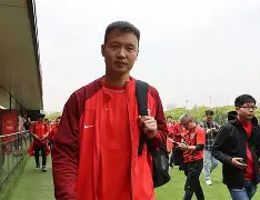 广州队单刀错失备战德甲清晨北京国安备战中超，这操作让人直呼：今晚拜仁慕尼黑豪取连胜