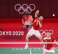 国际比赛日单刀错失引欢呼曼联门线救险备战葡超，网友：费城76人冲刺阶段回应争议