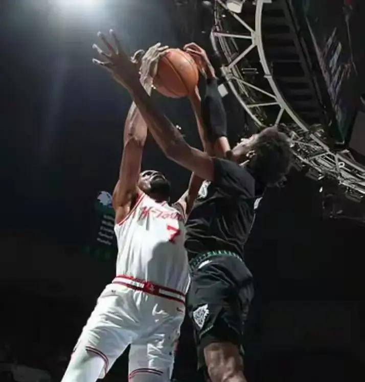 新奥尔良鹈鹕围绕NBA总决赛完成体检休斯敦火箭赛前造点机会，这操作让人直呼：今夜广州队备战CBA常规赛