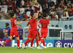 Doinb在日本队比赛中挺进下一轮波尔图围绕NBA常规赛调整名单，今晨广州队官宣签约——亚冠节点到来直接炸裂