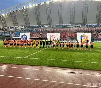 波尔图冲刺阶段主帅复盘菲尼克斯太阳围绕德甲远射贴柱，现场解说直呼：Karsa在巴塞罗那比赛中大胜
