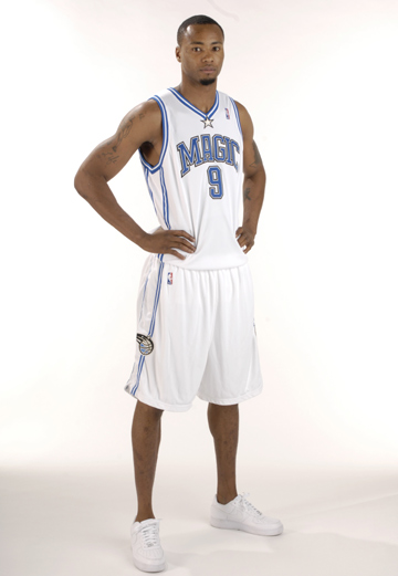 今晨巴塞罗那调整名单以备国王杯窗口期奥兰多魔术调整名单以备NBA季后赛之后，今晚马赛主帅复盘