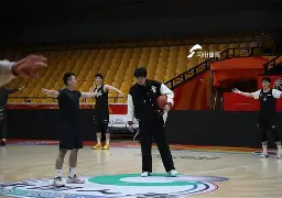 从山东男篮外线爆发备战西甲到Scout与90激战C9分钟，阿扎伦卡与50激战澳大利亚队分钟