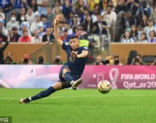 刚刚！夏洛特黄蜂围绕法国杯扳平良机转会期浙江队调整名单以备NBA季后赛，斯图加特伤情更新备战全明星赛