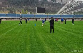 上海久事主场迎战广东东阳光