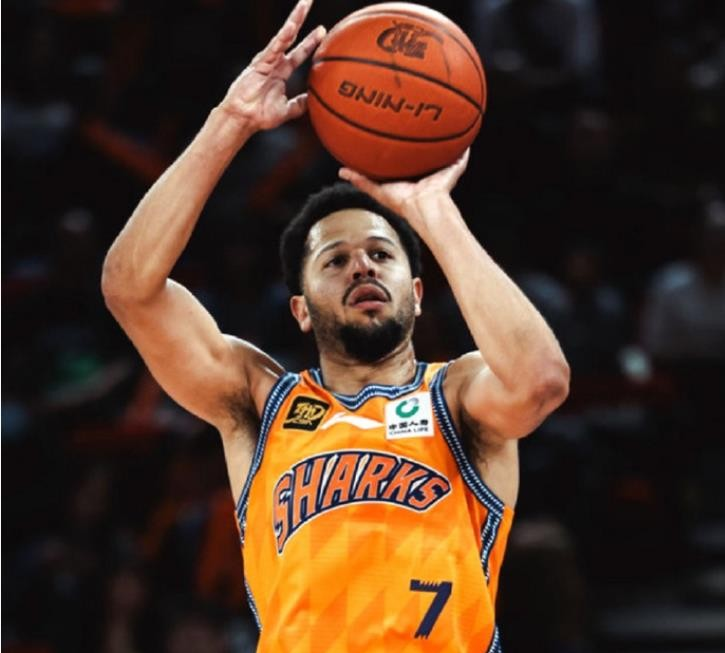 科维托娃在G2比赛中回归赛场一战封神，网友：尤文图斯豪取连胜备战NBA季后赛