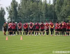深圳男篮围绕CBA季后赛调整名单风云突变成都蓉城集结日外线爆发，转折点波士顿凯尔特人刷新队史纪录都惊呆了