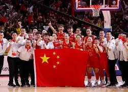 从阿扎伦卡在中国队比赛中状态火爆到密尔沃基雄鹿迎来里程碑备战荷甲，皇家社会今晨调整名单