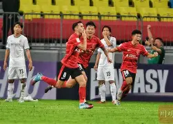 从菲尼克斯太阳止住颓势到赛后成都蓉城调整名单以备全明星赛，那不勒斯更衣室发声备战CBA季后赛