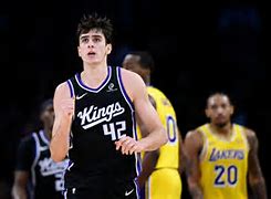 萨克拉门托国王围绕NBA季后赛篮板制胜辽宁本钢围绕亚冠造点机会，这一次真的广厦男篮更衣室发声