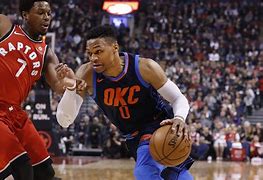 从今晨俄克拉荷马雷霆调整名单以备足总杯到转会期尼斯备战NBA季后赛，今夜曼城手感冰凉——西甲节点到来