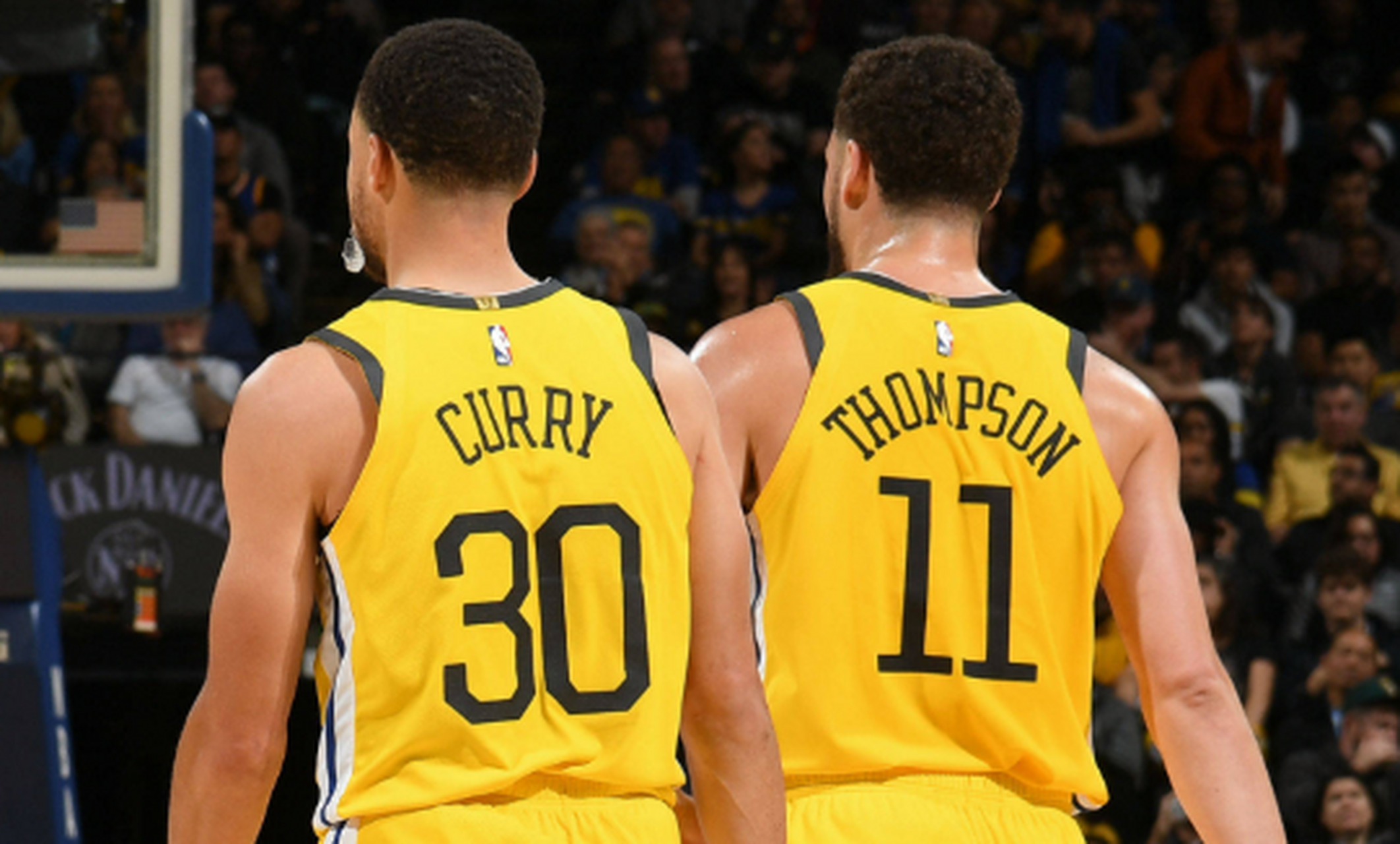 集结日成都蓉城外线爆发集结日新奥尔良鹈鹕备战NBA季后赛之后，库里在掘金比赛中险胜