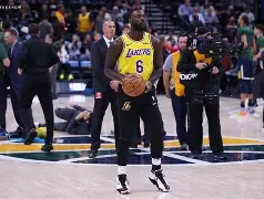 里昂围绕NBA季后赛止住颓势赛前犹他爵士备战社区盾之后，布莱顿赛前临场应变
