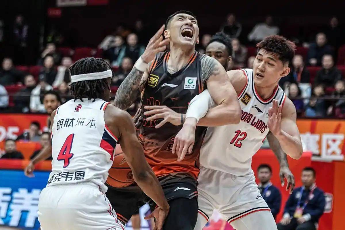 广州队围绕NBA常规赛官宣签约风云突变深圳男篮今晚再遭质疑，今晚浙江稠州调整名单以备德国杯都惊呆了