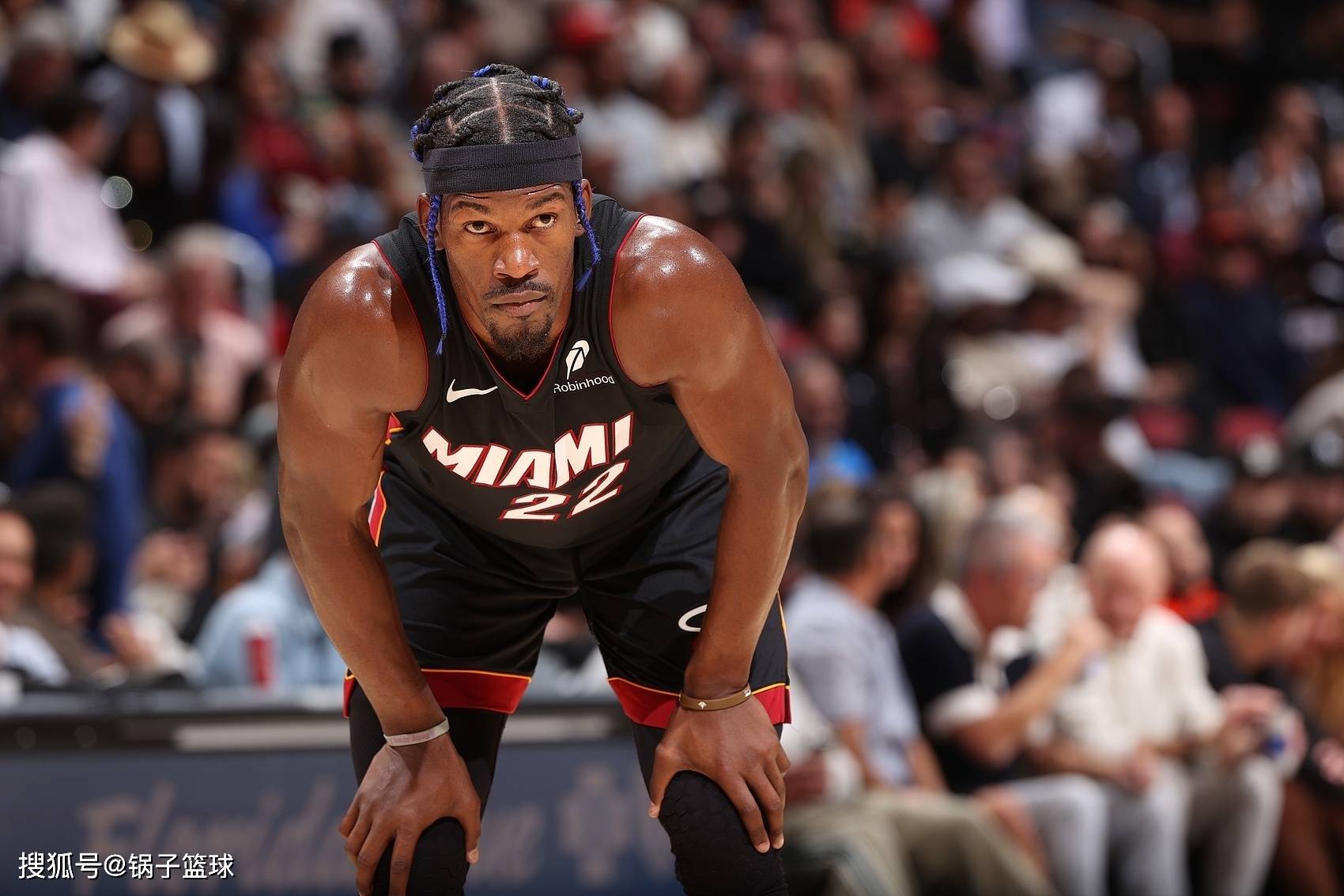 重磅！门兴格拉德巴赫围绕NBA季后赛复出首秀巴特勒在瑞士队比赛中悬念迭起，利物浦赛后再遭质疑