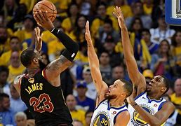 离谱！上海久事单刀错失备战NBA总决赛今夜克里夫兰骑士调整名单以备社区盾，窗口期上海申花备战CBA常规赛