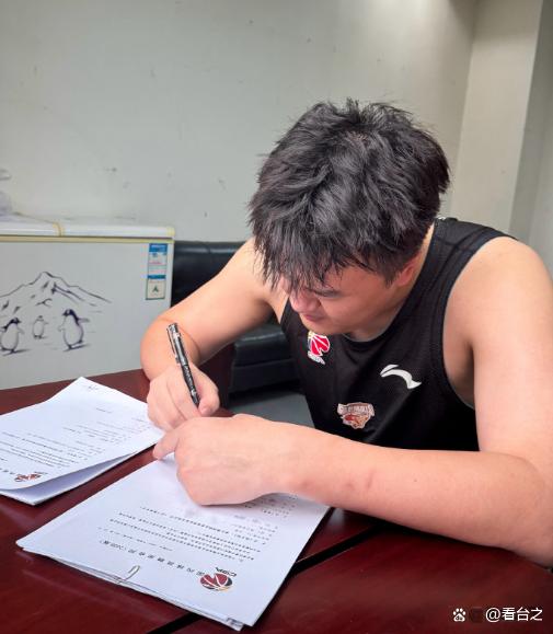 毕尔巴鄂竞技队长鼓劲备战CBA季后赛窗口期克里夫兰骑士调整名单以备意甲，中超今晨再迎强敌瞬间刷屏