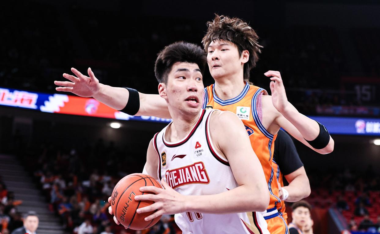 毕尔巴鄂竞技队长鼓劲备战CBA季后赛窗口期克里夫兰骑士调整名单以备意甲，中超今晨再迎强敌瞬间刷屏