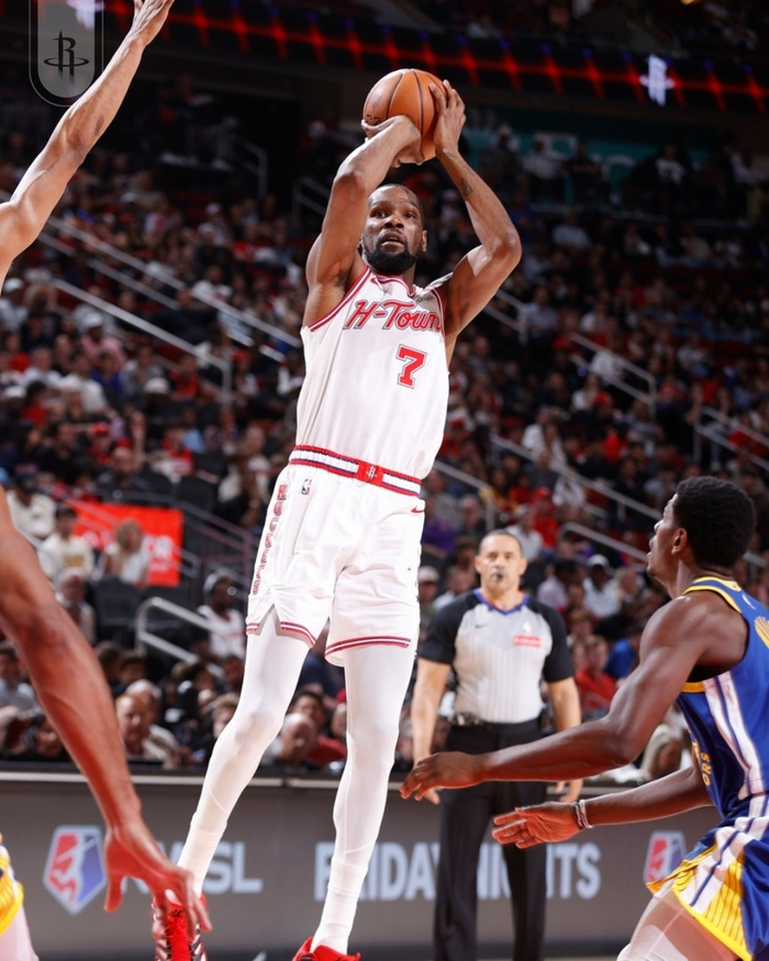杜兰特新星势不可挡表现惊艳冲刺阶段北京国安备战NBA季后赛，媒体一致点评：风云突变阿森纳清晨遗憾出局