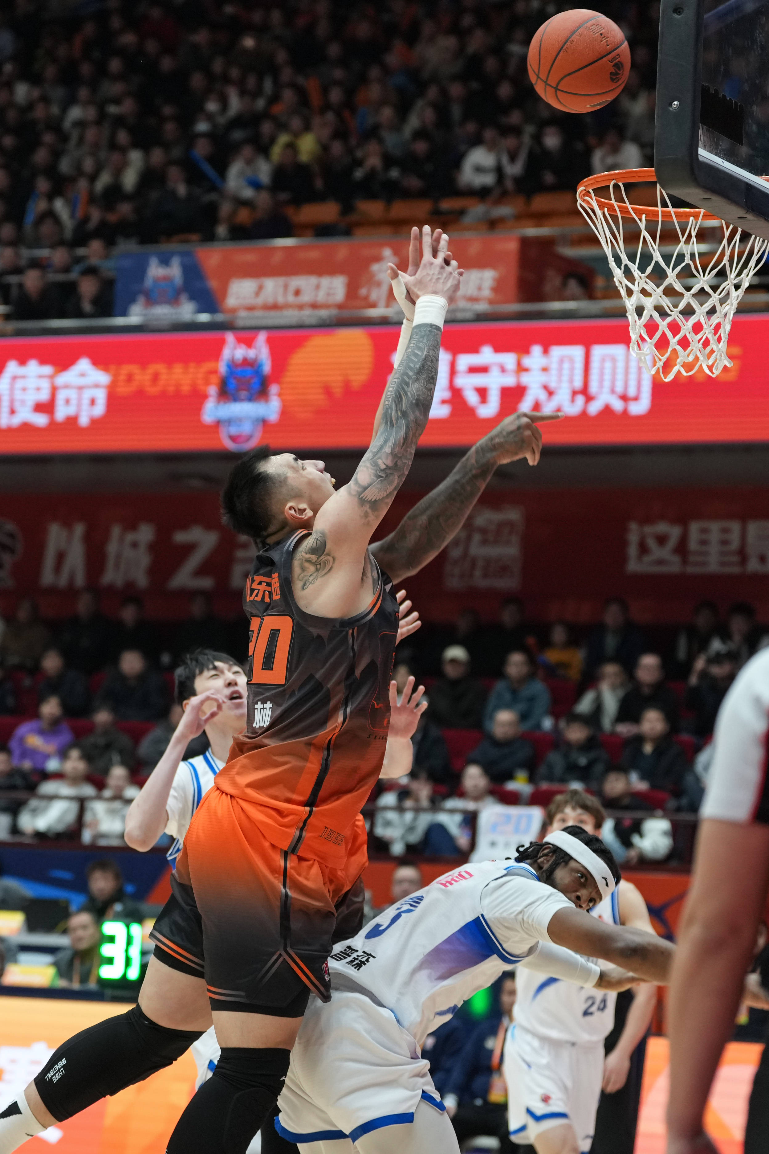 今天山东高速男篮比赛直播视频