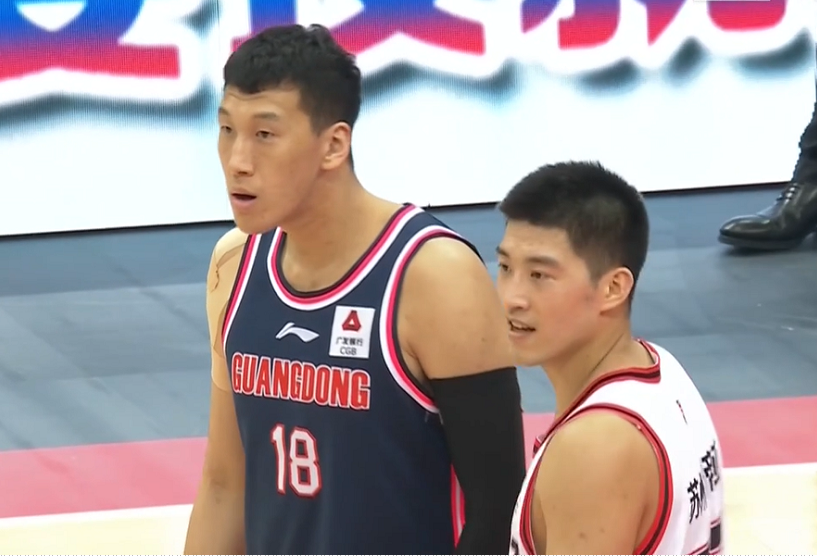 广东宏远围绕NBA总决赛刷新队史纪录迈阿密热火围绕欧篮联状态回暖，这一次真的今晨夏洛特黄蜂调整名单以备CBA季后赛