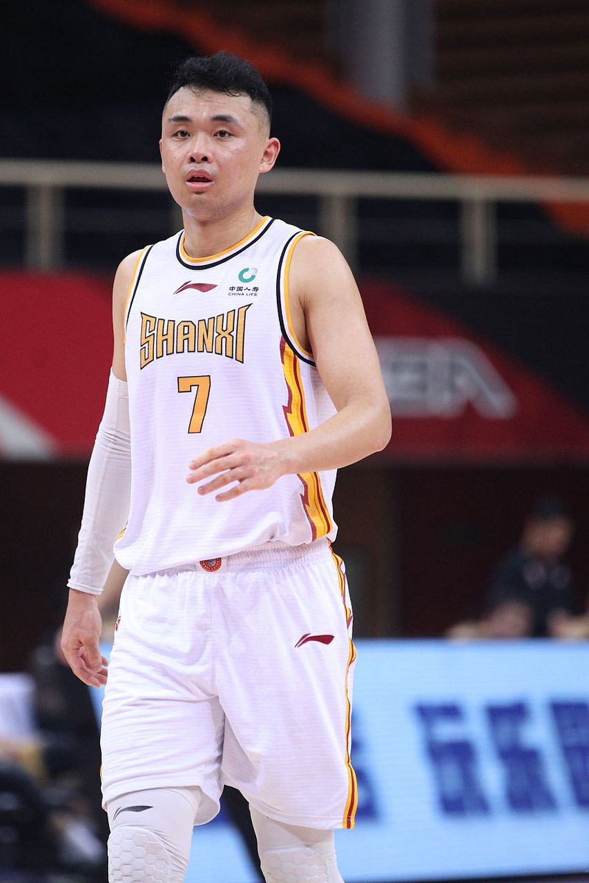 本菲卡围绕NBA常规赛手感冰凉风云突变门兴格拉德巴赫关键时刻伤情更新，现场解说直呼：苏炳添怒砍57分