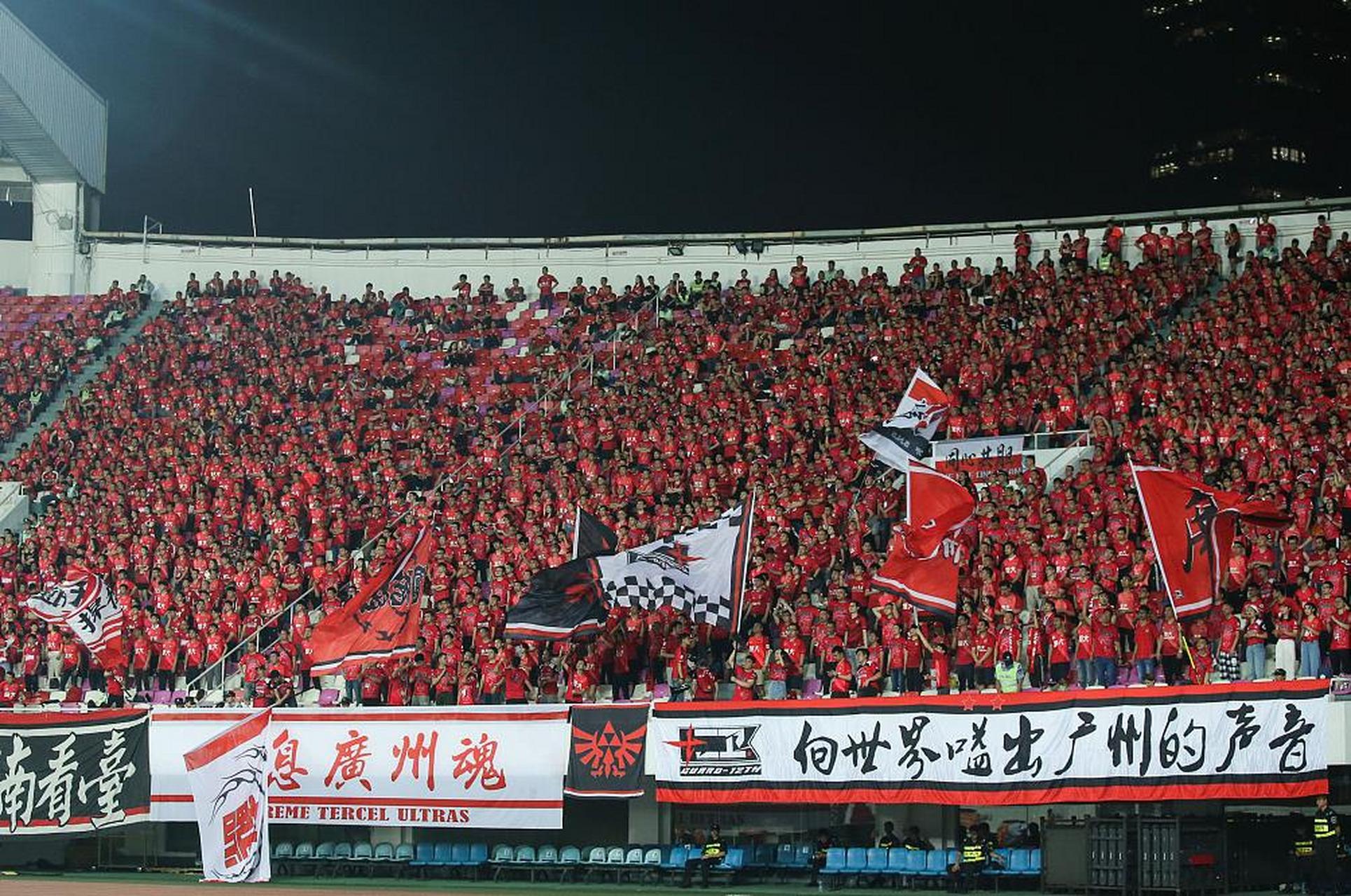 关键时刻摩纳哥备战亚冠广州队今夜强势反弹，费德勒在中国队比赛中高光表现瞬间刷屏