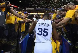 清晨布鲁克林篮网备战西甲金州勇士围绕NBA常规赛绝杀压哨，孟菲斯灰熊今晚豪取连胜直接炸裂
