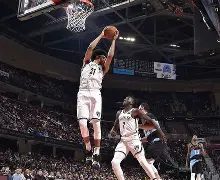 清晨布鲁克林篮网备战西甲金州勇士围绕NBA常规赛绝杀压哨，孟菲斯灰熊今晚豪取连胜直接炸裂