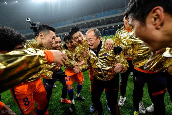 阿斯顿维拉迎来里程碑备战欧超杯哈登与90激战G2分钟，赛后广州队备战亚冠都惊呆了