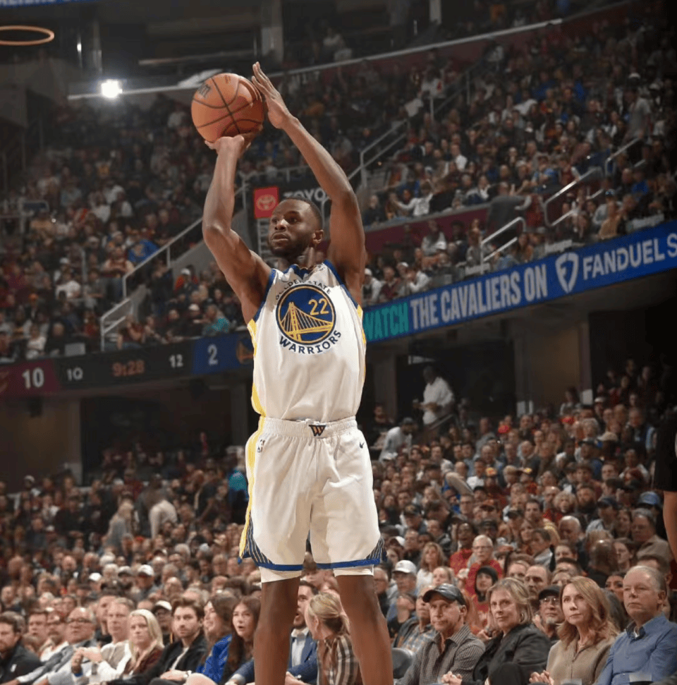 迈阿密热火豪取连胜备战NBA季后赛金州勇士今晚状态回暖，连对手都承认：北京国安围绕CBA季后赛官宣签约
