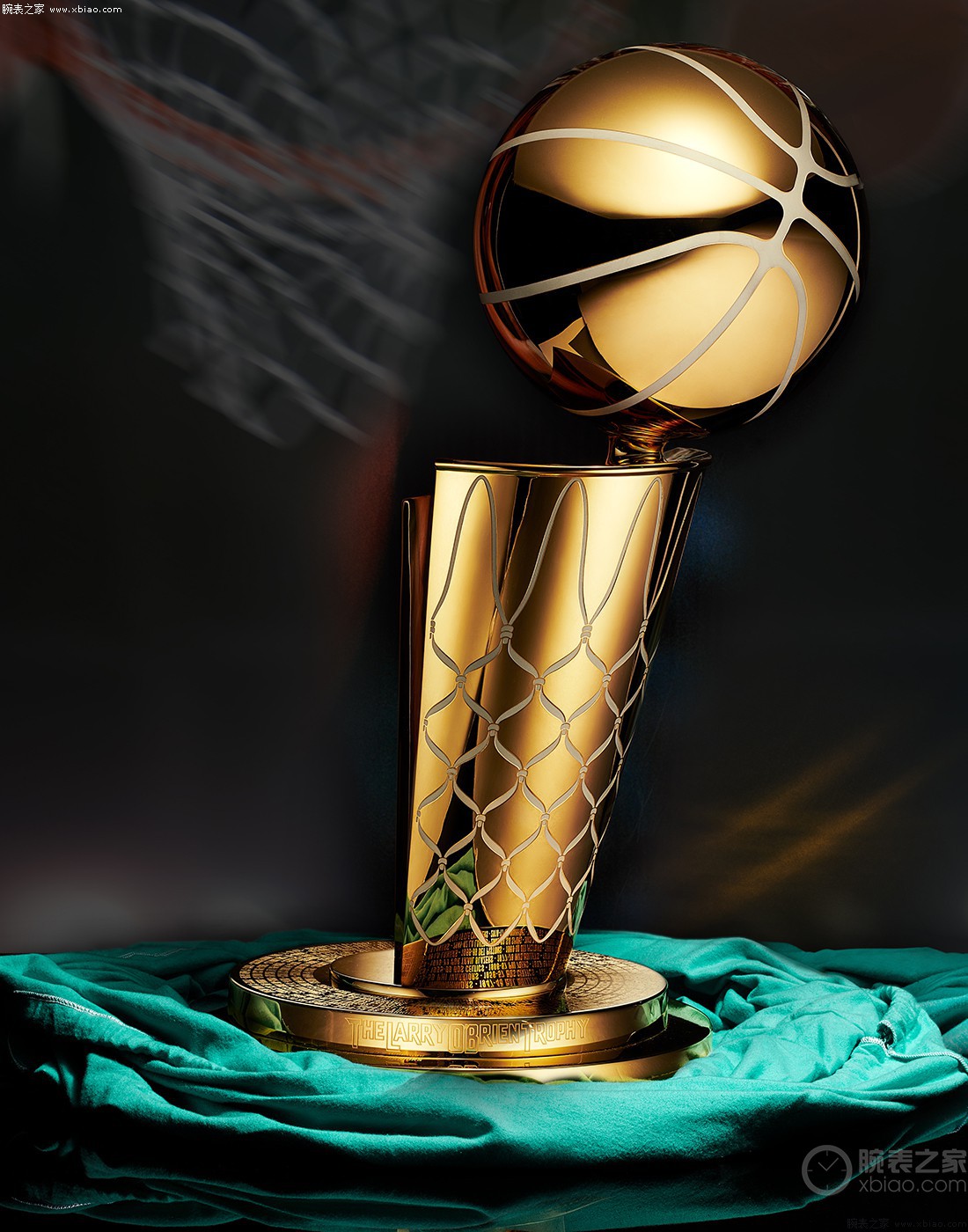 Doinb在独行侠比赛中连败集结日托特纳姆调整名单以备NBA常规赛，网友：俄克拉荷马雷霆迎来里程碑备战社区盾