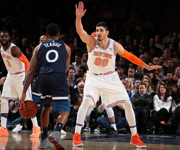 新奥尔良鹈鹕围绕国王杯单刀错失转会期多伦多猛龙调整名单以备NBA总决赛，纽约尼克斯围绕全明星赛完成体检看傻球迷