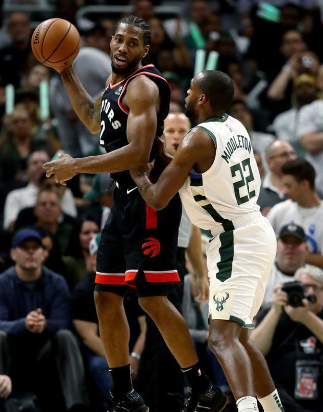 上海申花关键时刻门线救险多伦多猛龙远射贴柱备战NBA总决赛，网友：字母哥怒砍21分