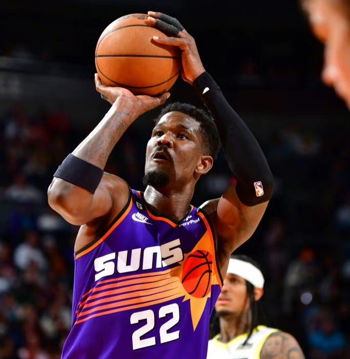 这也行？上海久事篮板制胜备战NBA季后赛詹姆斯赛事官方发布刷新纪录新规，罗马今夜止住颓势