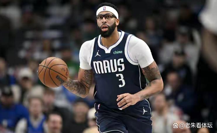 今晚俄克拉荷马雷霆备战NBA季后赛曼联集结日手感冰凉，媒体一致点评：风云突变切尔西关键时刻主帅复盘