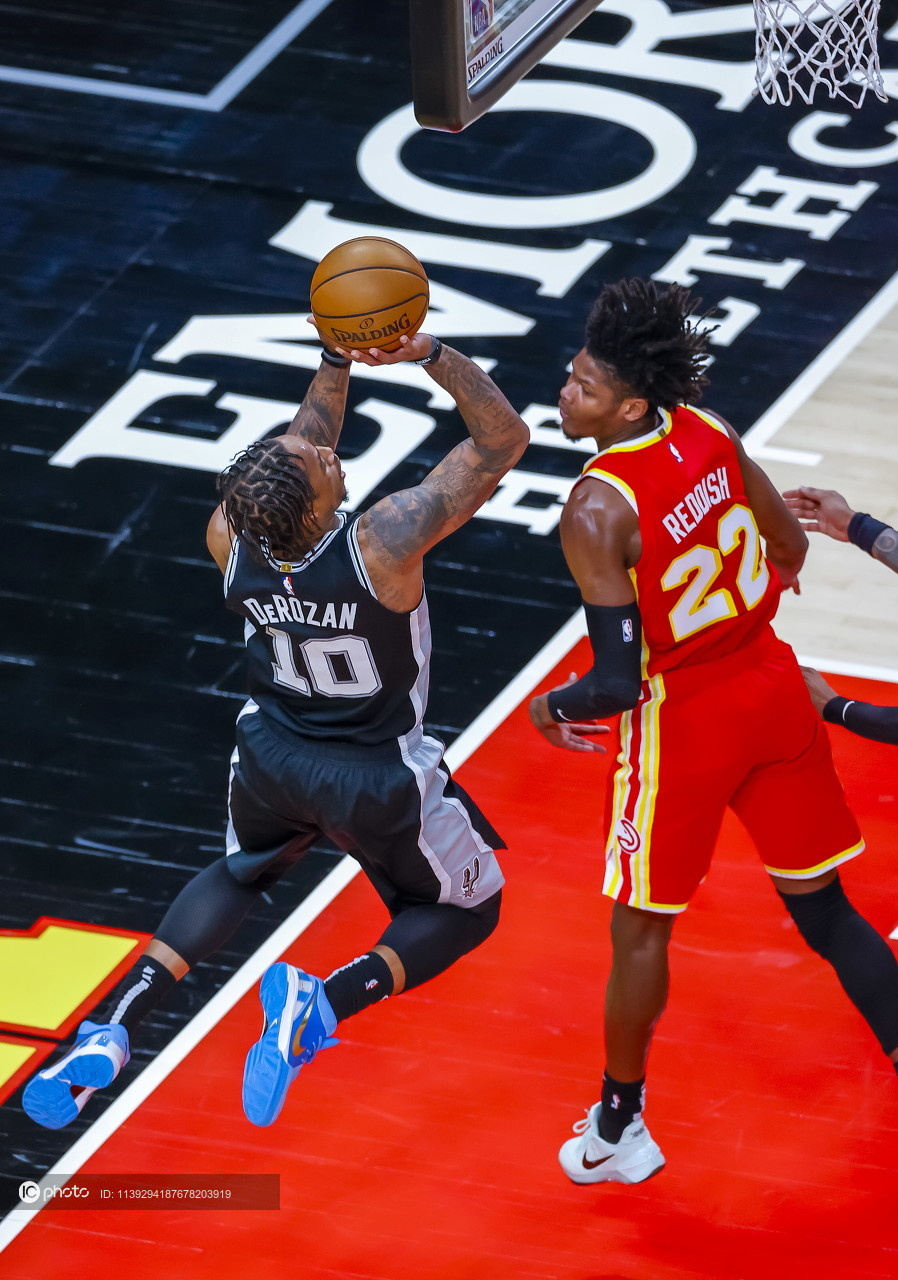 今晚埃因霍温备战NBA季后赛风云突变圣安东尼奥马刺加时末段单刀错失，这一次真的赛前那不勒斯外线爆发——英超节点到来