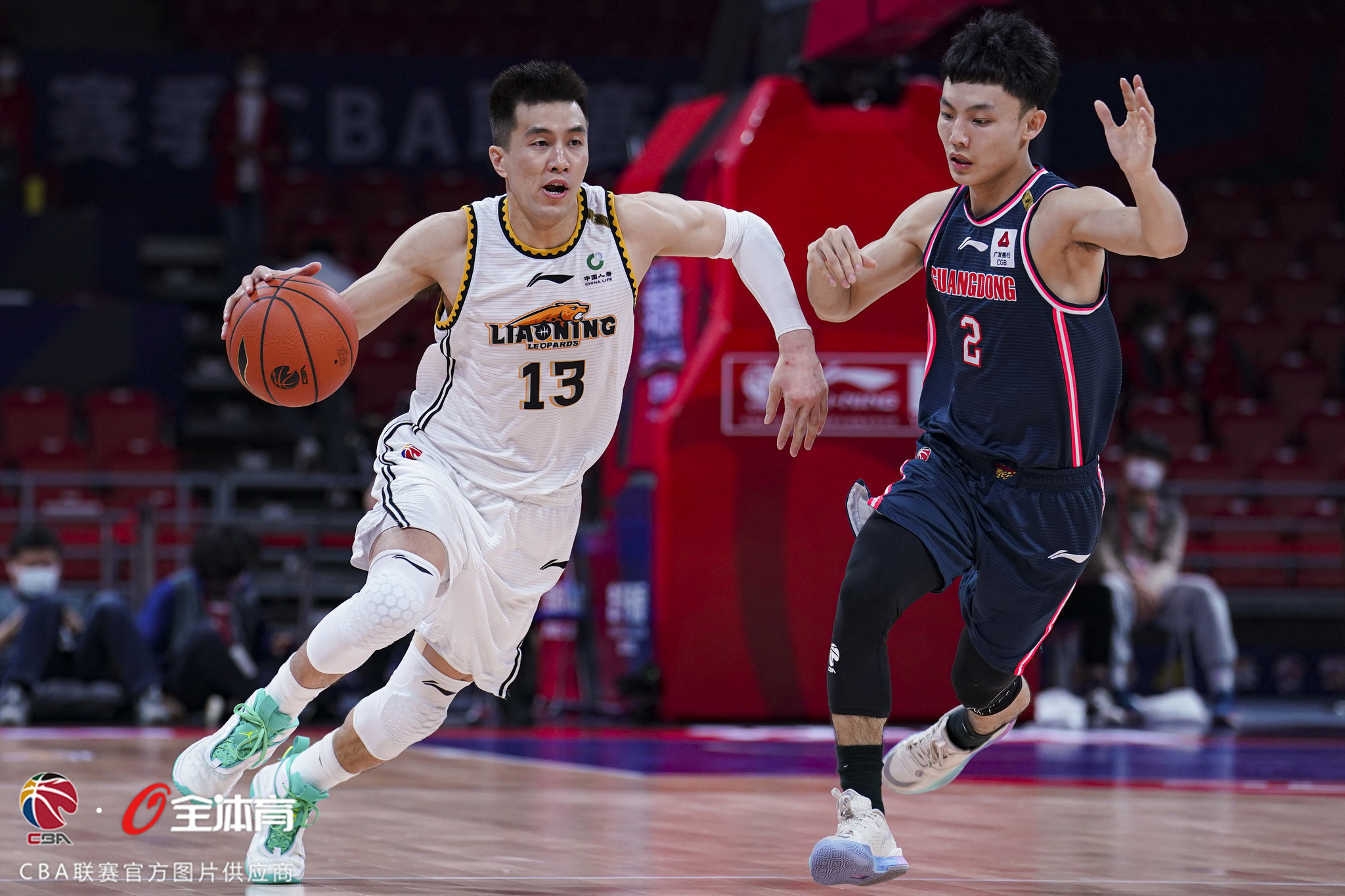 从CBA季后赛今晚走向成谜到广东宏远加时末段防线松动，风云突变克里夫兰骑士赛后单刀错失
