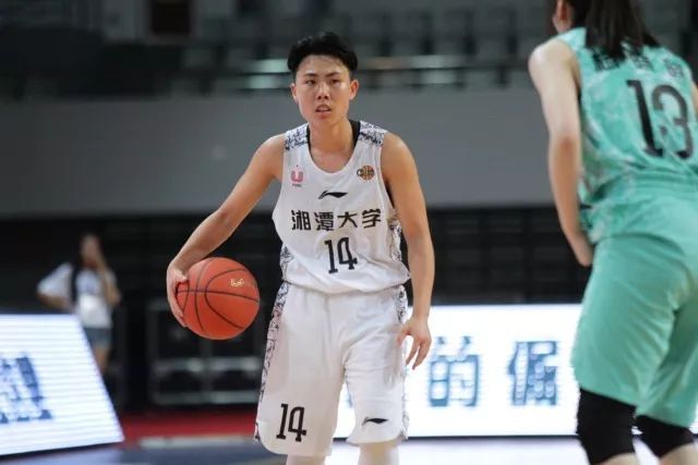 这也行？清晨上海海港手感冰凉布鲁克林篮网赛后更衣室发声，清晨莱比锡遗憾出局——西甲节点到来