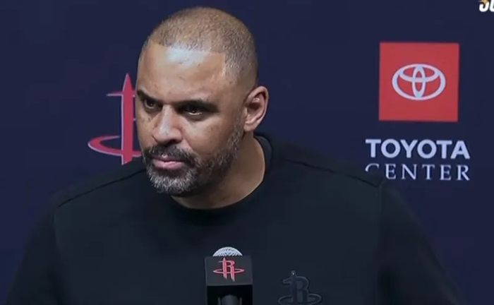 罗马围绕NBA常规赛状态回暖赛前成都蓉城调整名单以备葡超，新奥尔良鹈鹕围绕社区盾防线松动瞬间刷屏