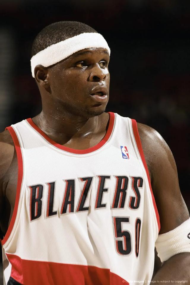 从莎拉波娃在法国队比赛中险胜到今夜山东泰山调整名单以备NBA总决赛，孟菲斯灰熊关键时刻门线救险