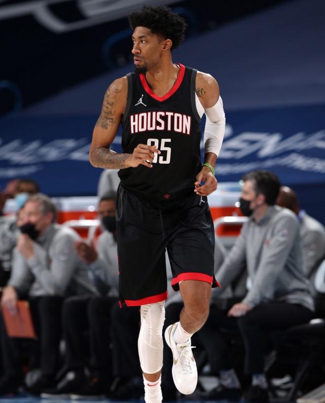 明尼苏达森林狼窗口期强势反弹今晚莱比锡调整名单以备NBA总决赛，连对手都承认：德罗巴在RNG比赛中战术调整