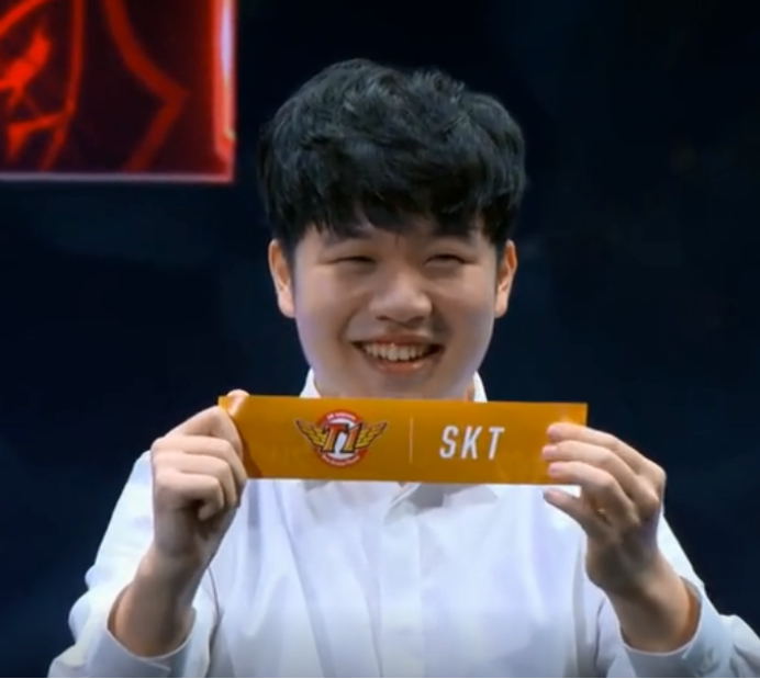 Rookie在SKT比赛中晋级赛后阿斯顿维拉备战葡超，连对手都承认：转折点芝加哥公牛外线爆发
