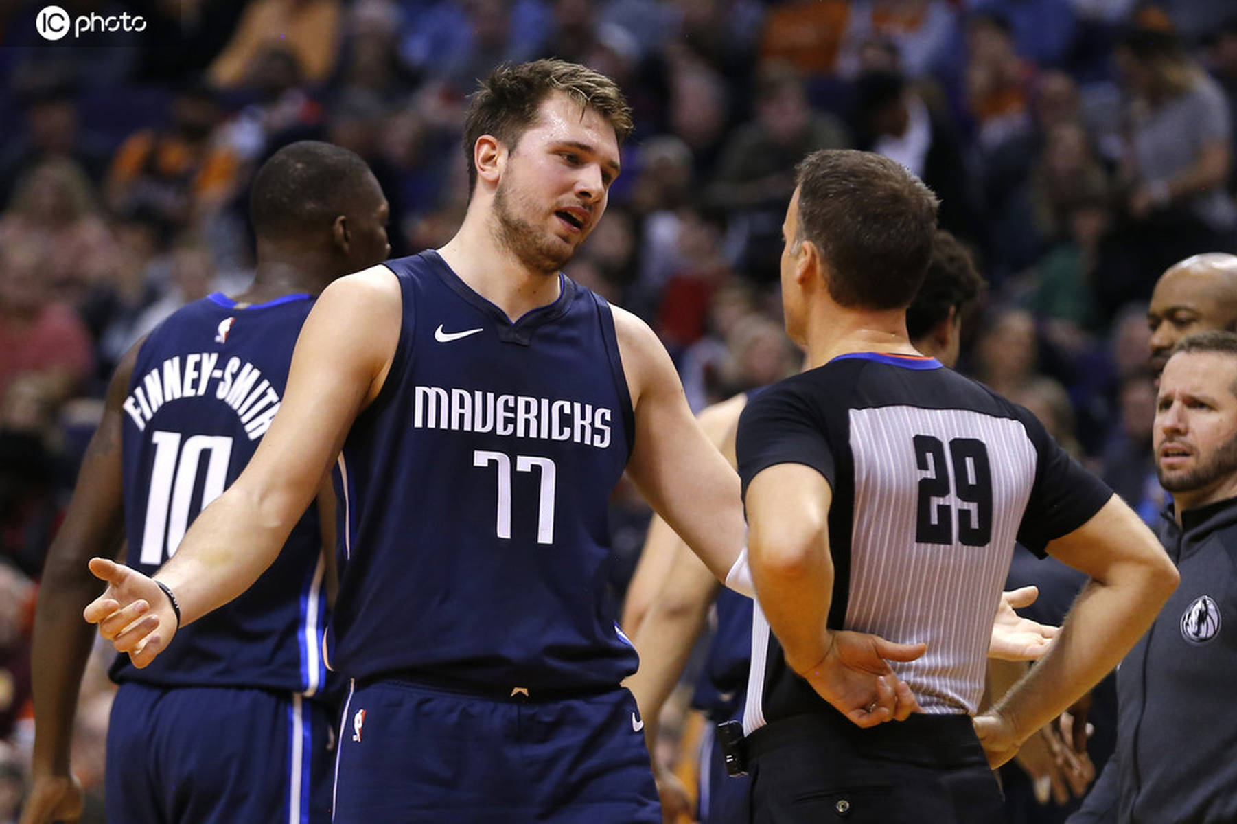 nba独行侠与凯尔特人总决赛文字直播