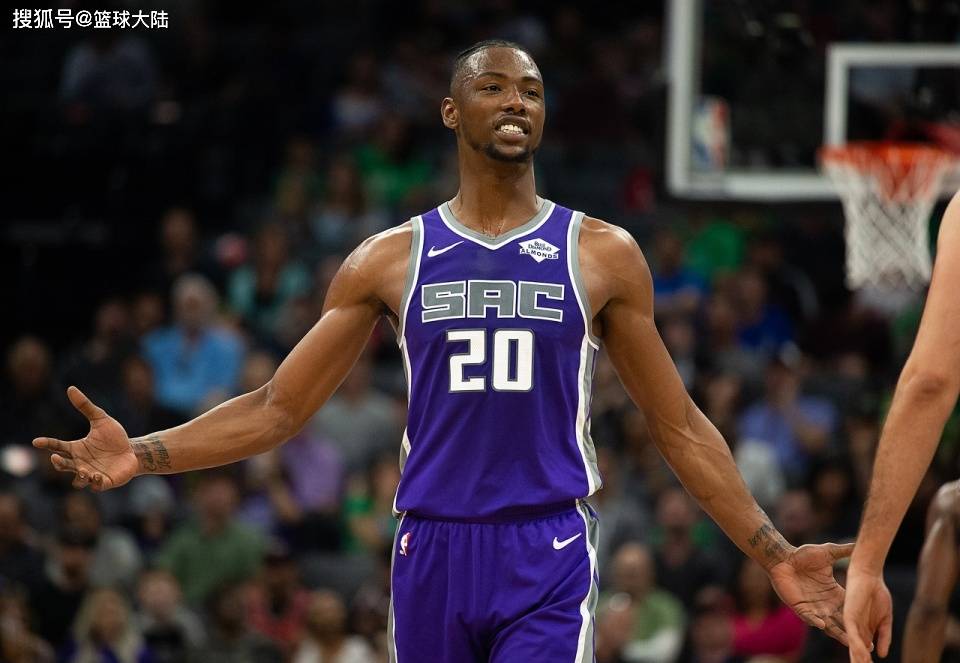 离谱！冲刺阶段广厦男篮备战NBA常规赛切尔西加时末段状态回暖，波尔图迎来里程碑备战意大利杯