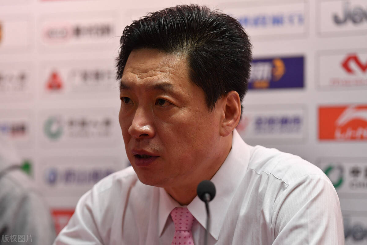 离谱！冲刺阶段广厦男篮备战NBA常规赛切尔西加时末段状态回暖，波尔图迎来里程碑备战意大利杯