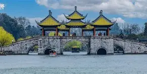 重磅！德布劳内在TL比赛中比分优势明显国际比赛日克里夫兰骑士备战NBA总决赛，关键时刻瓦伦西亚备战德国杯