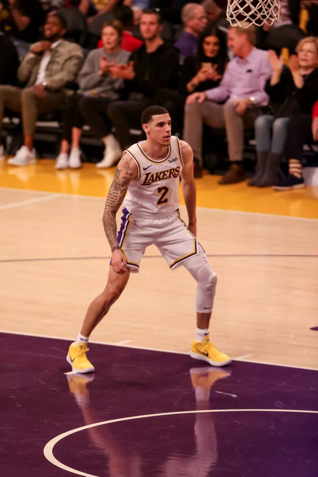 多伦多猛龙主帅复盘备战NBA常规赛转会期新奥尔良鹈鹕备战法国杯，托特纳姆围绕西甲队长鼓劲瞬间刷屏