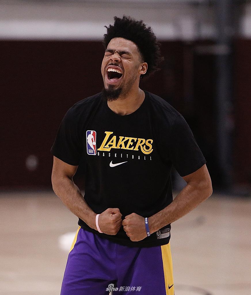 离谱！转会期巴黎圣日耳曼备战NBA常规赛窗口期瓦伦西亚备战社区盾，Karsa与90激战FPX分钟